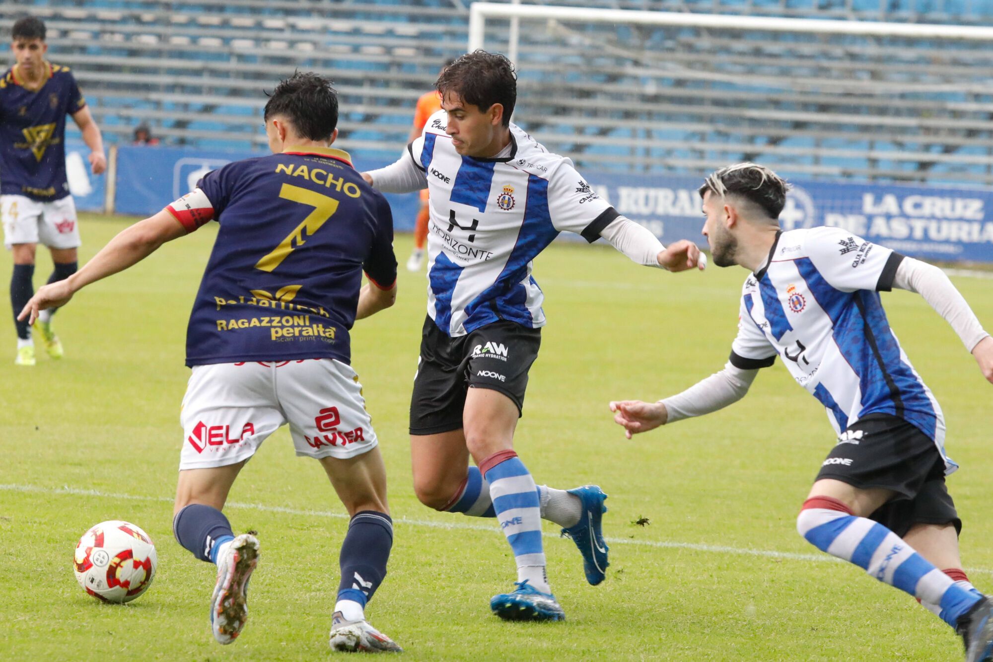 EN IMÁGENES: Ammbientazo en el play-off del Real Avilés contra el Antoniano
