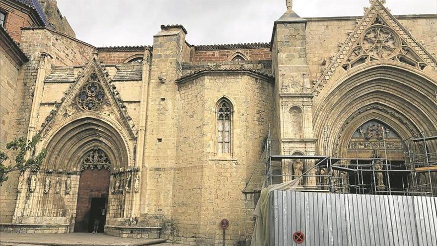 Morella completará la mejora en la fachada de la arciprestal