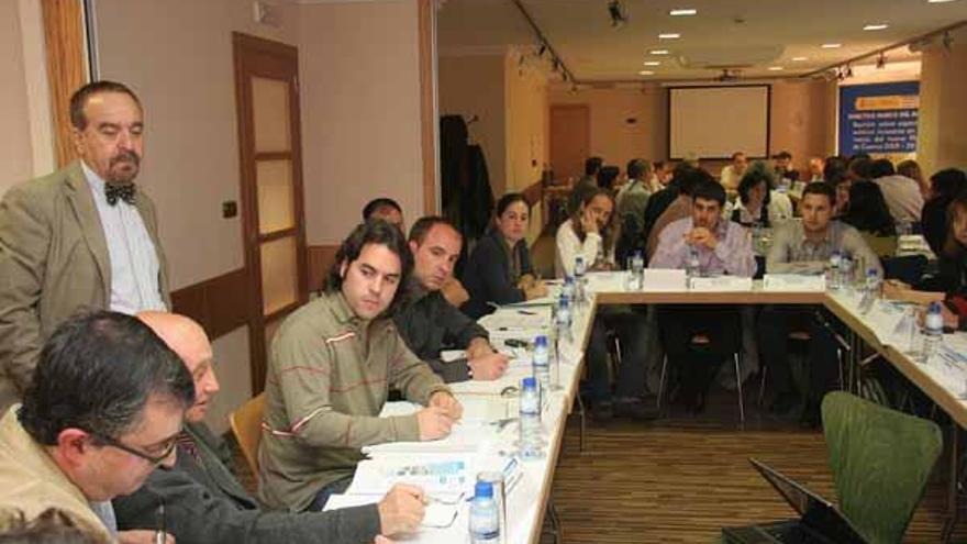 Encuentro de trabajo celebrado ayer en Ourense.