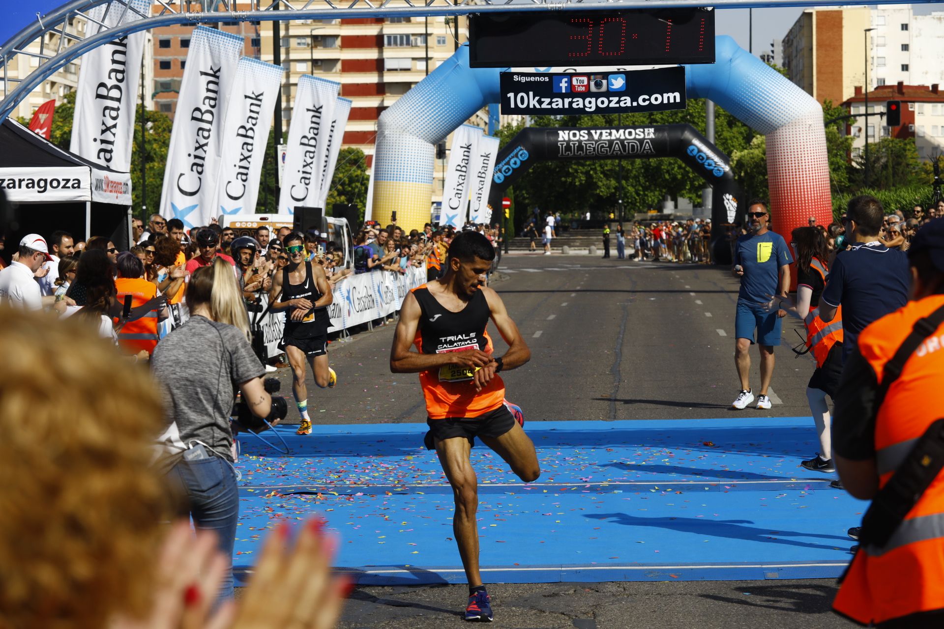 EN IMÁGENES | Búscate en la galería de la 10K de Zaragoza