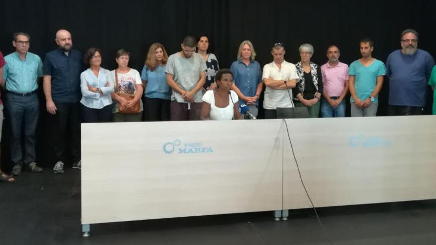 Els signants del manifest a favor del manifest a favor del referèndum a l&#039;Espai Marfà de Girona