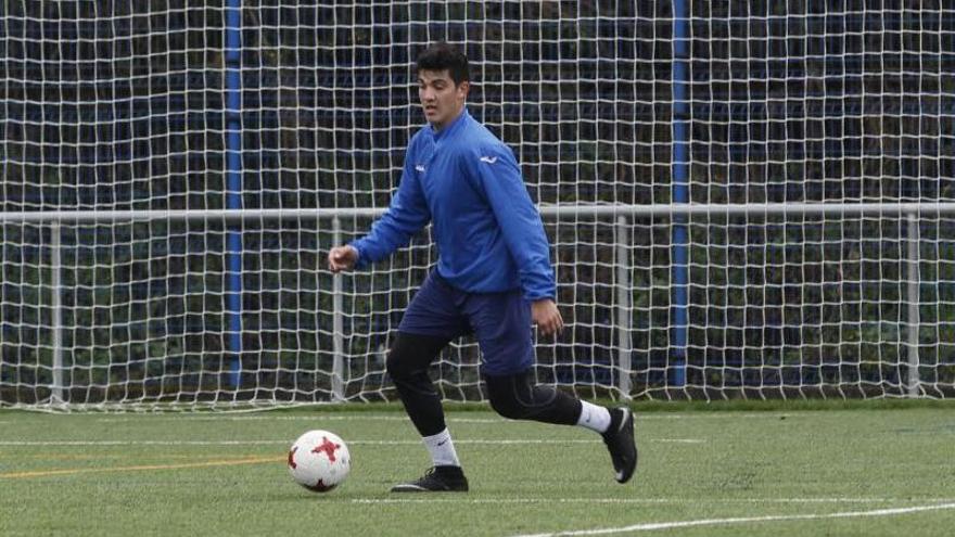 Nico Pandiani renueva con el Real Avilés