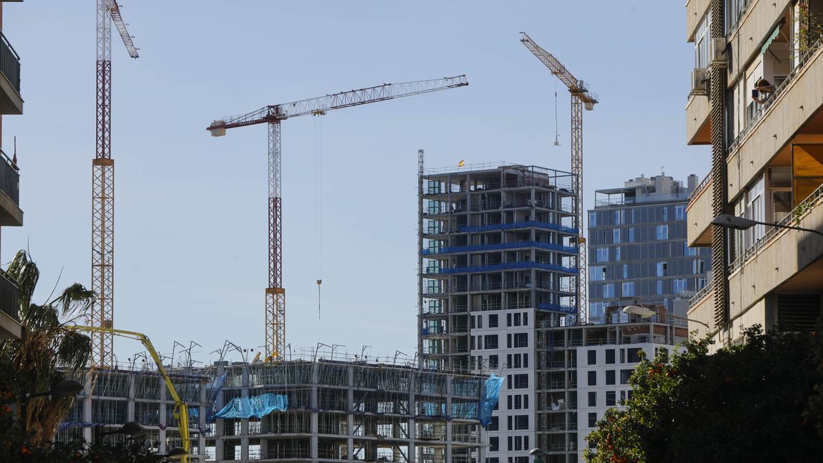 Edificios en construcción en València