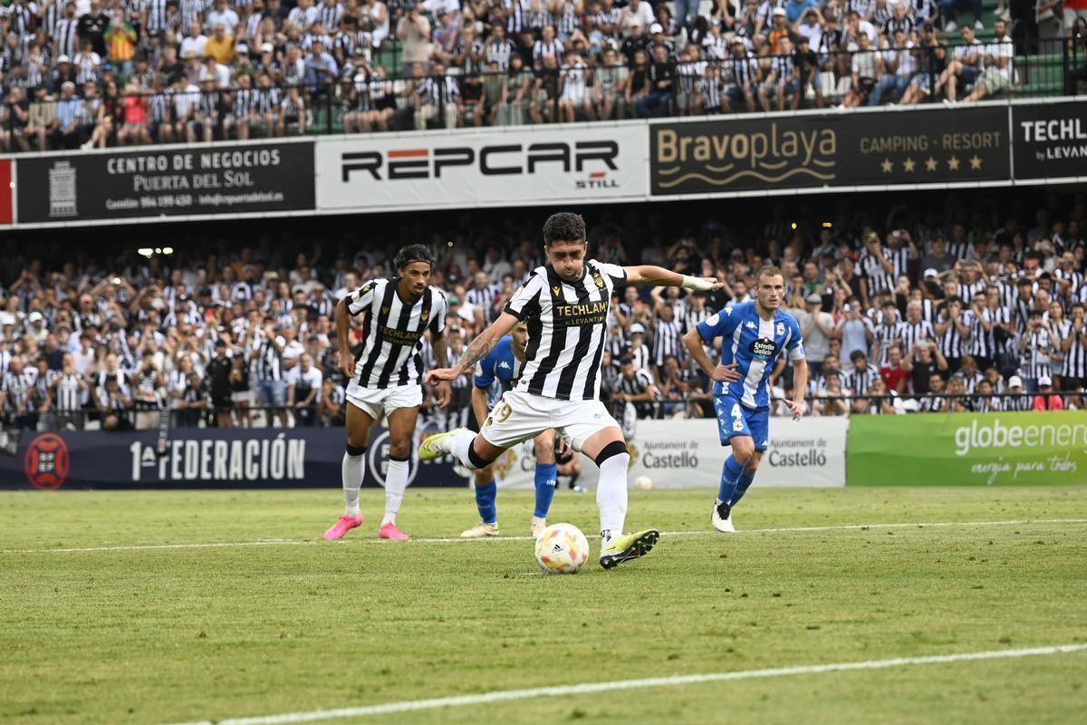 Pablo Hernández y el penalti.