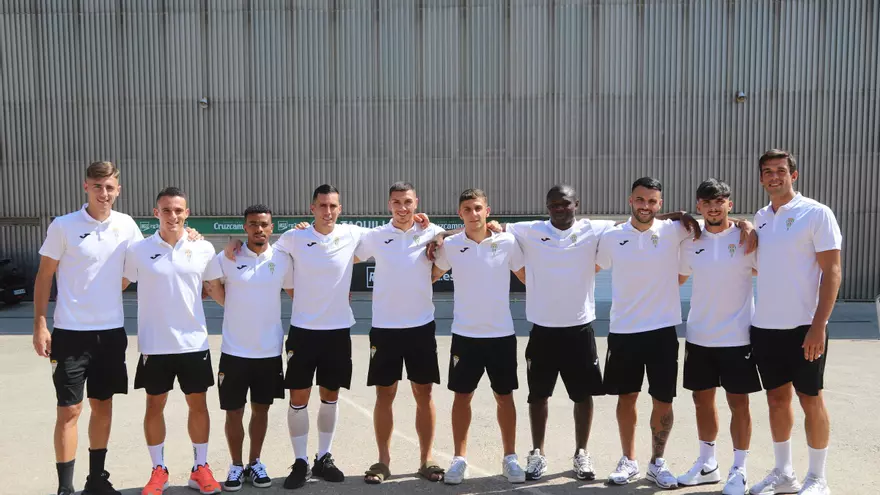 El Córdoba CF parte con dirección a su 'stage' en Oliva
