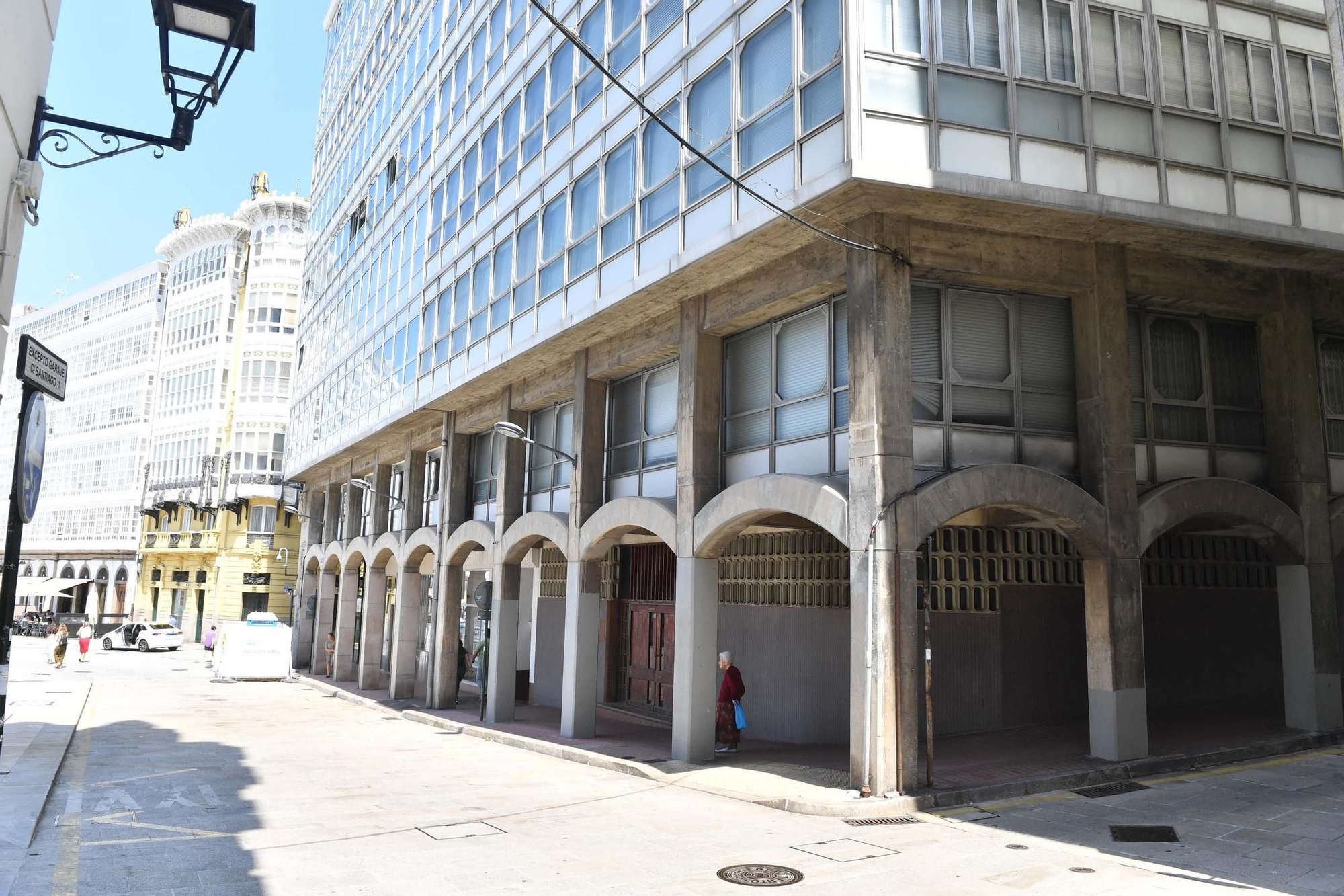 Las Inmaculadas venden su edificio de Puerta Real al empresario José Souto