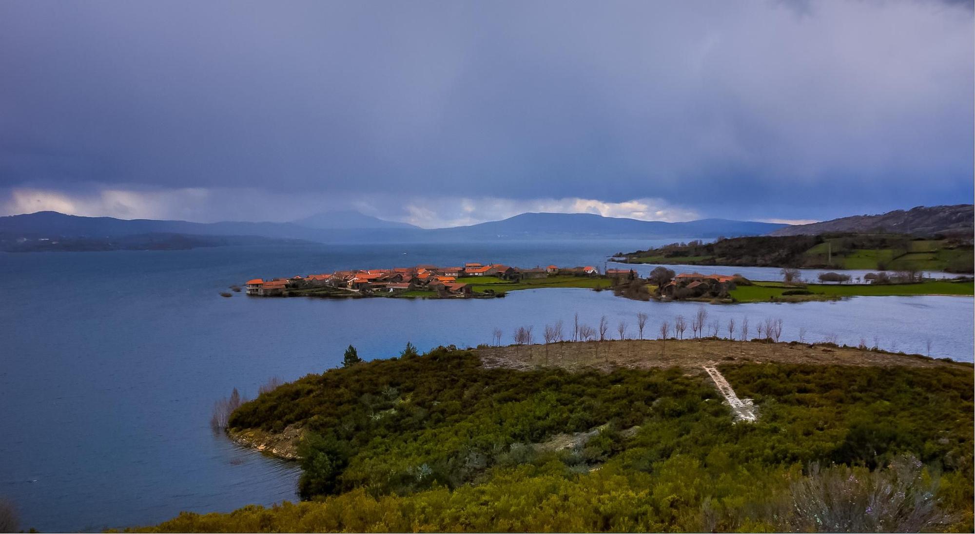 El entorno de Vilarinho de Negröes es privilegiado