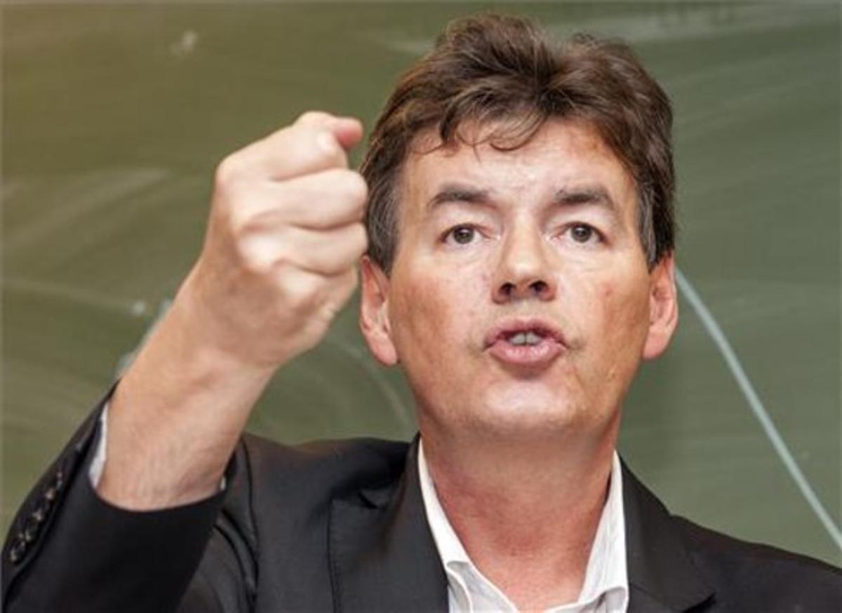Bernard Wesphael en la primera reunión del Movimento de Izquierdas (MG) en Bruselas. Bernard Wesphael en la primera reunión del Movimento de Izquierdas (MG) en Bruselas.