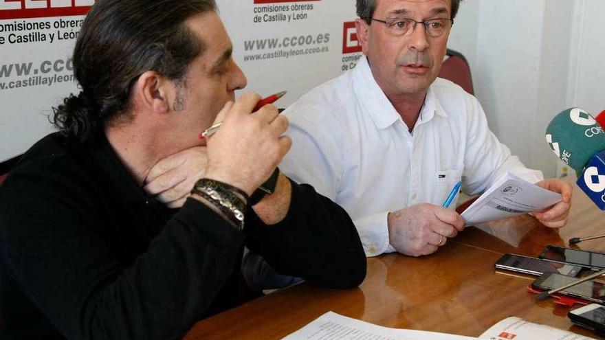 Antonio Salvador y Manuel Prieto, ayer en rueda de prensa.