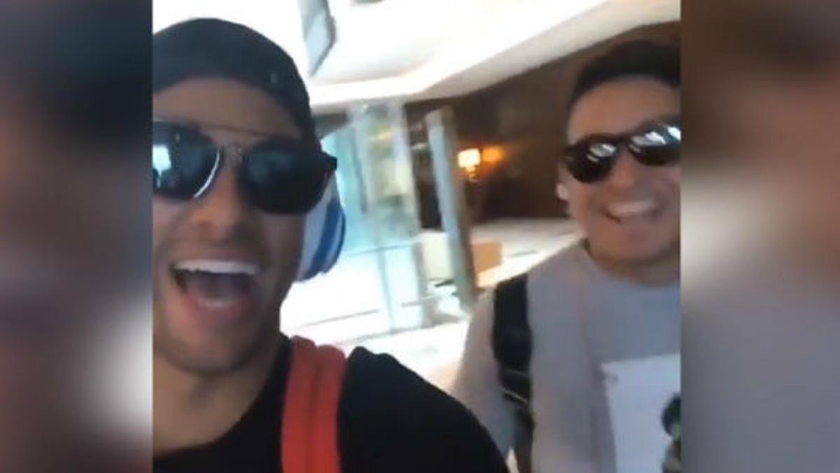 Neymar se ríe de su supuesto viaje a Brasil