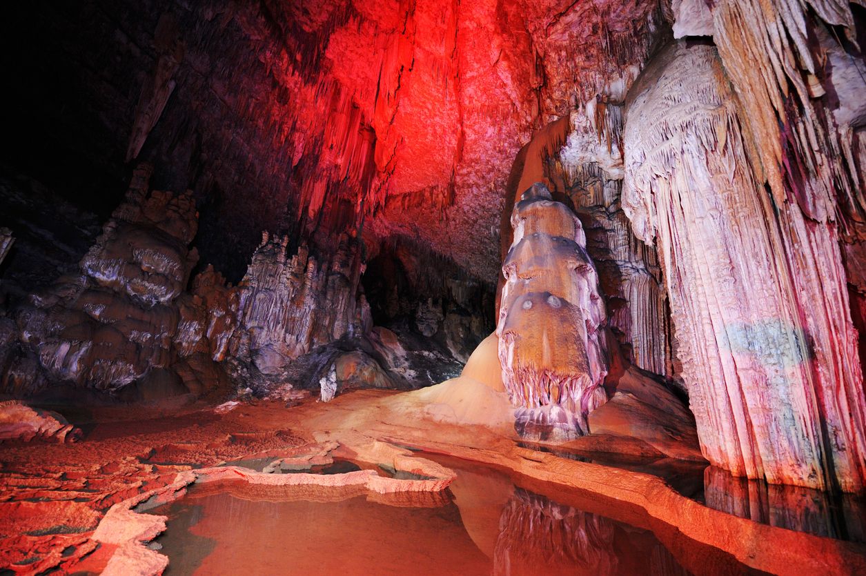 Interior de la Cueva de Hoq, Socotra