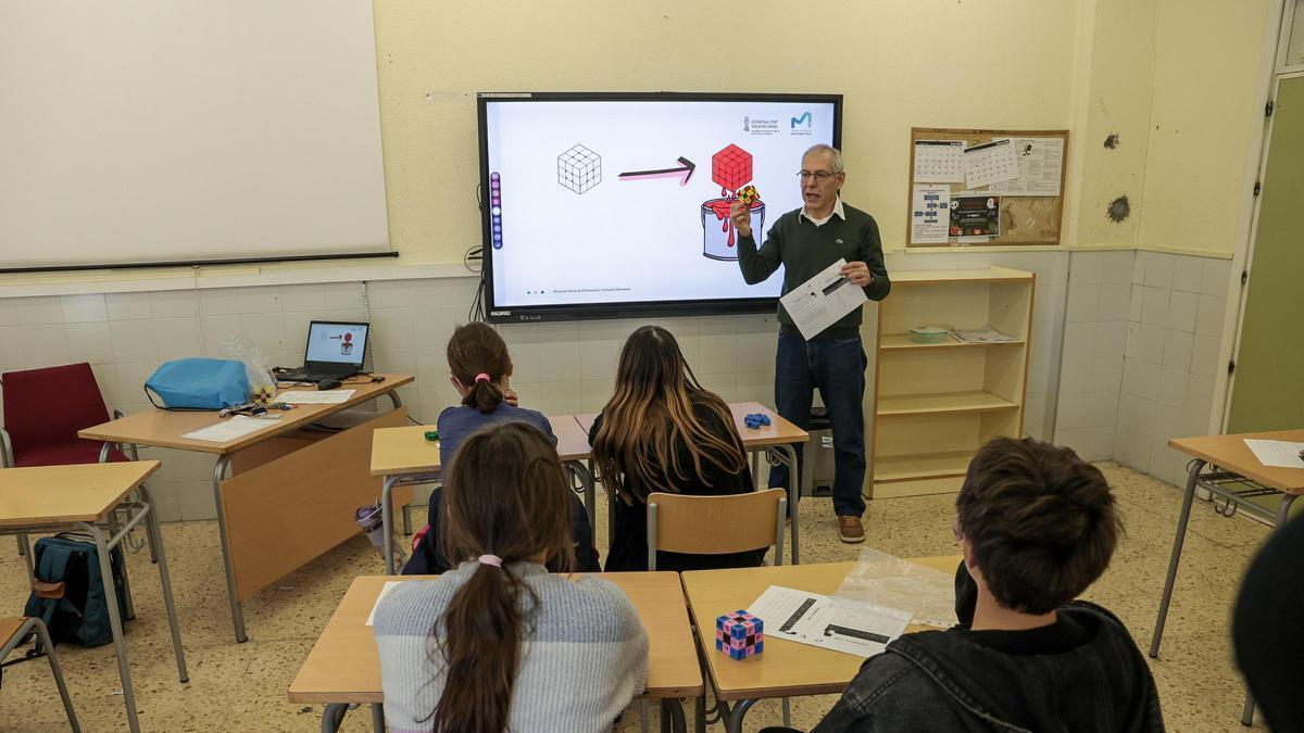 Así funcionará el plan de refuerzo en Matemáticas que llega a las aulas de Alicante