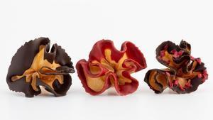 Rosas artesanales de galleta y chocolate de Talkual.