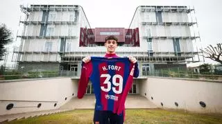 Héctor Fort: un mes sin minutos, ni primer equipo ni Barça Atlètic