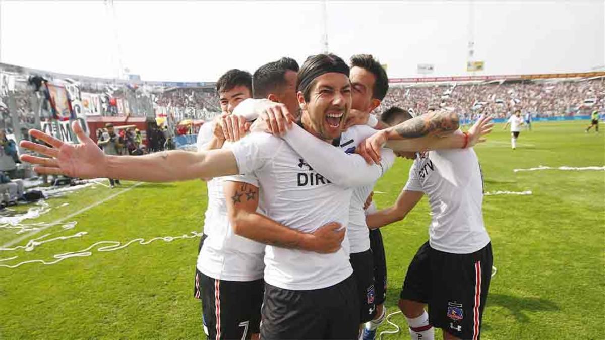 Colo Colo lidera la tabla chilena