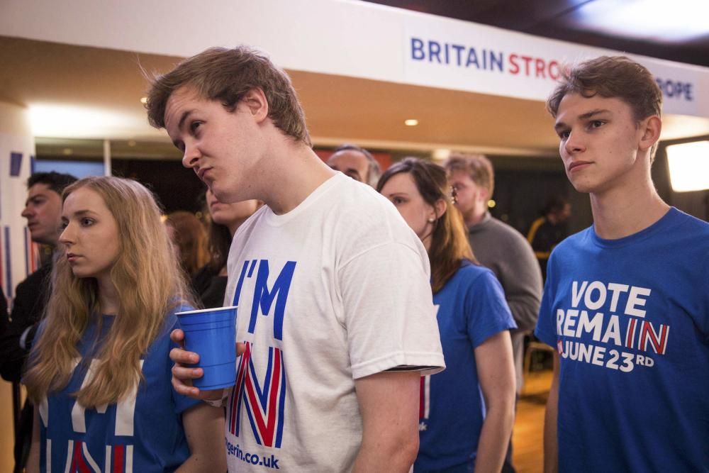 Tensión durante el recuento del referéndum del Brexit