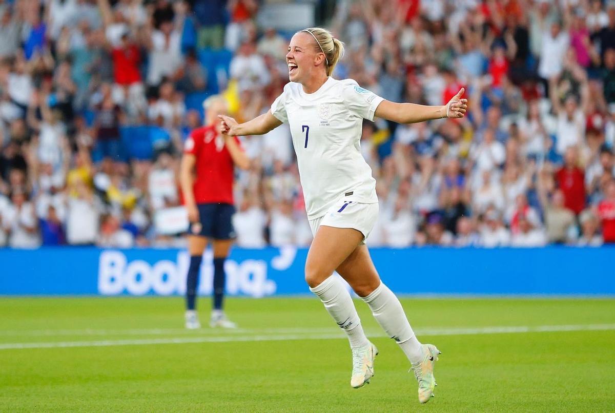 Beth Mead, delantera de la selección inglesa.