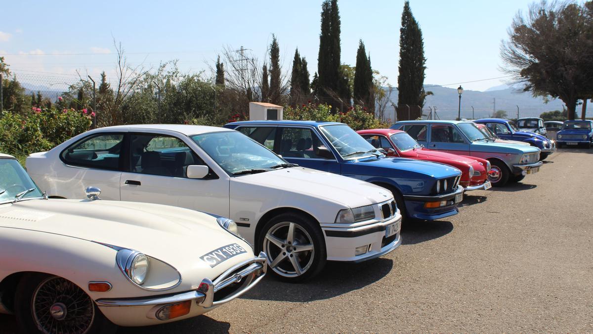 Concentración de coches clásicos en Antequera