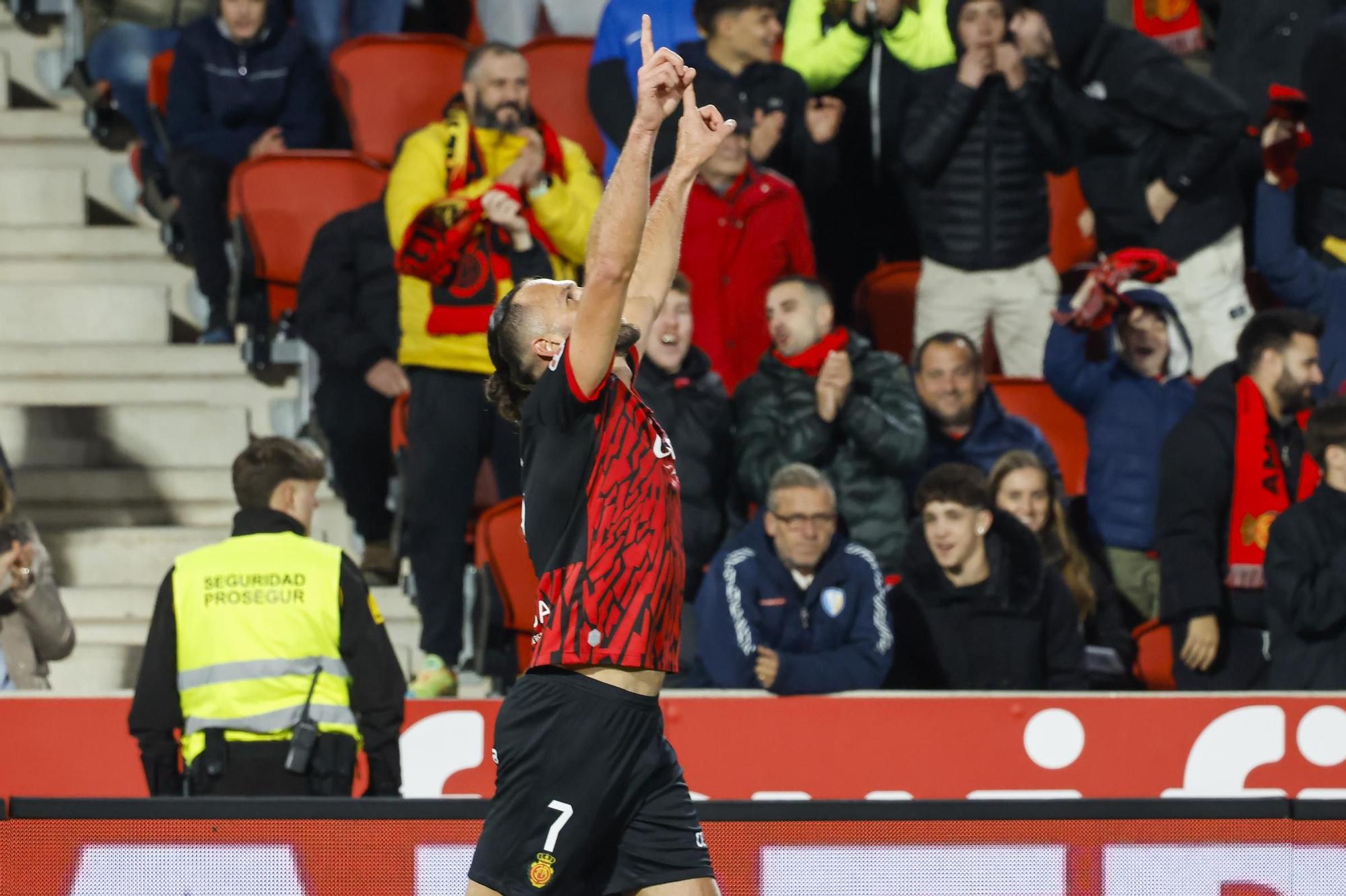 Las imágenes del RCD Mallorca-Osasuna disputado en Son Moix