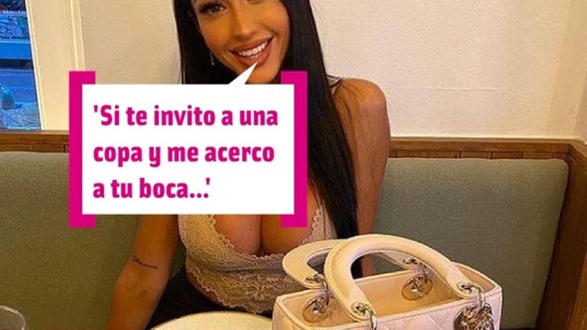 Aurah Ruiz en un restaurante