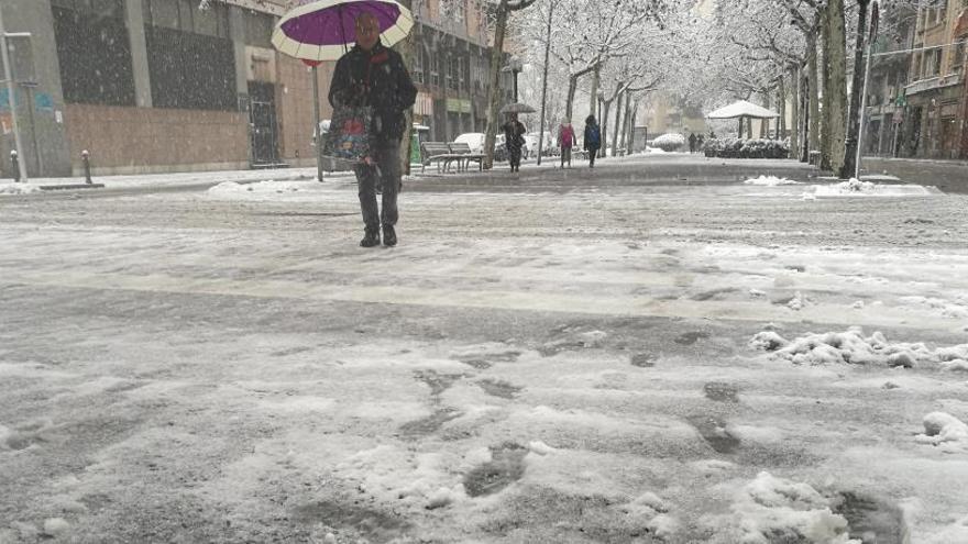 Neu als carrers de Manresa, a principis de mes.