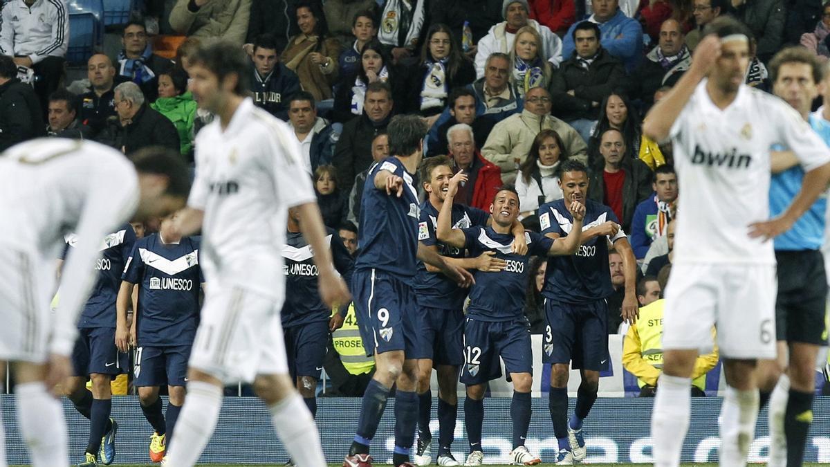 El Málaga CF consiguió empatar en el Bernabéu en la temporada 2011-2012 gracias a un golazo de falta de Sani Cazorla (1-1).