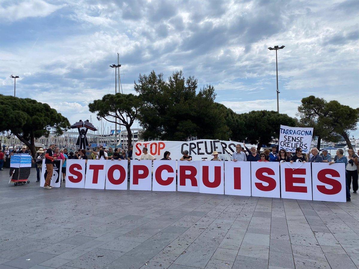 Protesta contra los cruceros en Tarragona