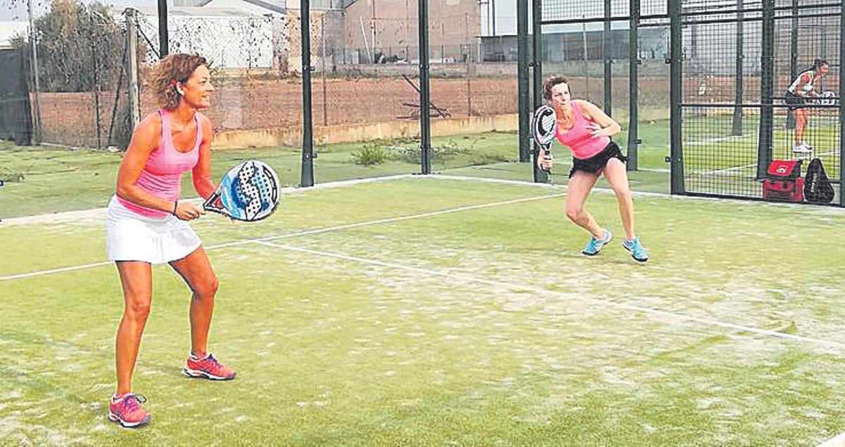 El buen ambiente siempre reina en las 12 horas de tenis y pádel que Tenis Drive organiza en las instalaciones de La Plana Sport (CT Castellón).