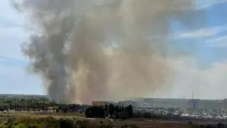 Incendio de matorral en el Camino Villamargo de Castelló