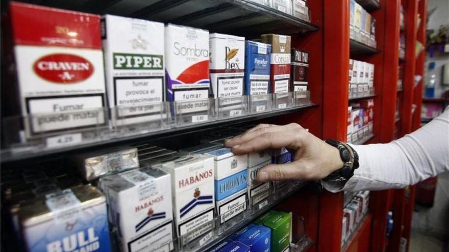 La prevalencia de consumo de tabaco por primera vez es mayor entre los chicos