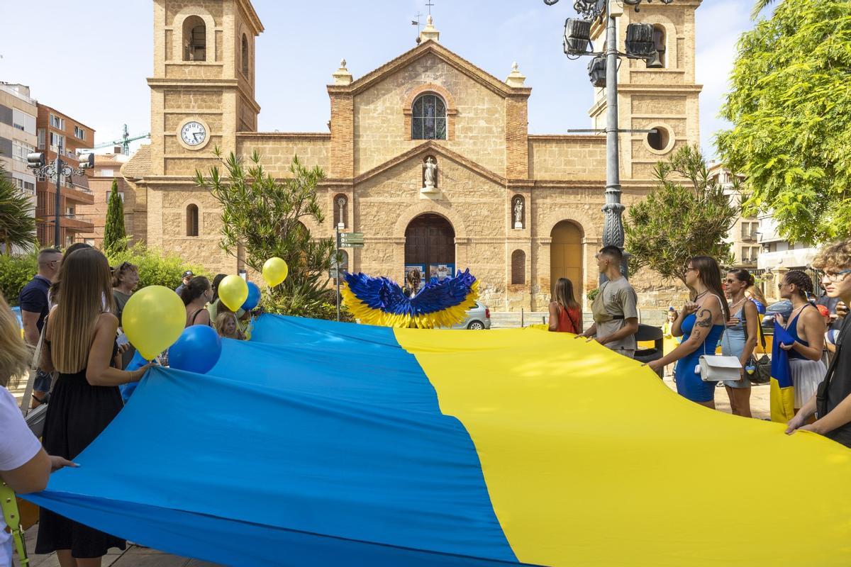 La comunidad ucraniana de Torrevieja celebra el día de la independencia