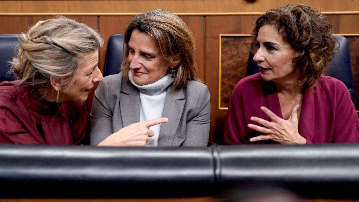 Las vicepresidentas del Gobierno Yolanda Díaz, Teresa Ribera y María Jesús Montero.