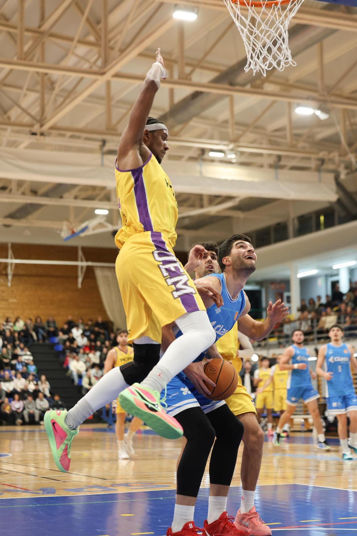 Galería: triunfo del Class Sant Antoni frente al Homs Mataró