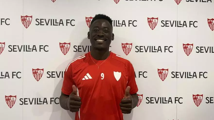 Vídeo | Akor Adams, jugador del Sevilla FC habla sobre el derbi del domingo entre Betis y Sevilla