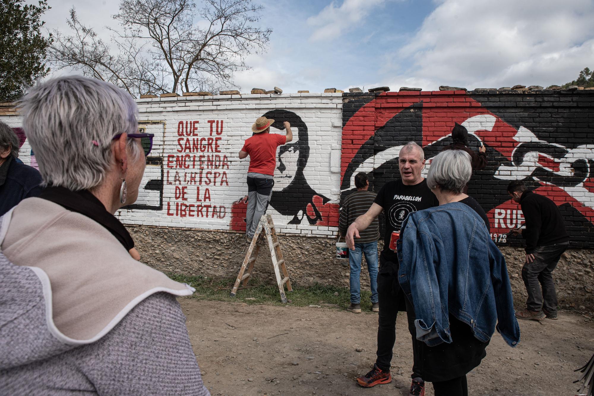 El mural d'Agustín Rueda de Sallent torna a agafar color de nou