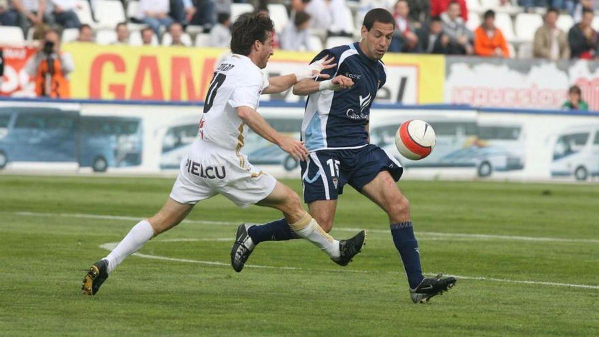 José Luis Acciari, durante un encuentro con el Córdoba CF.