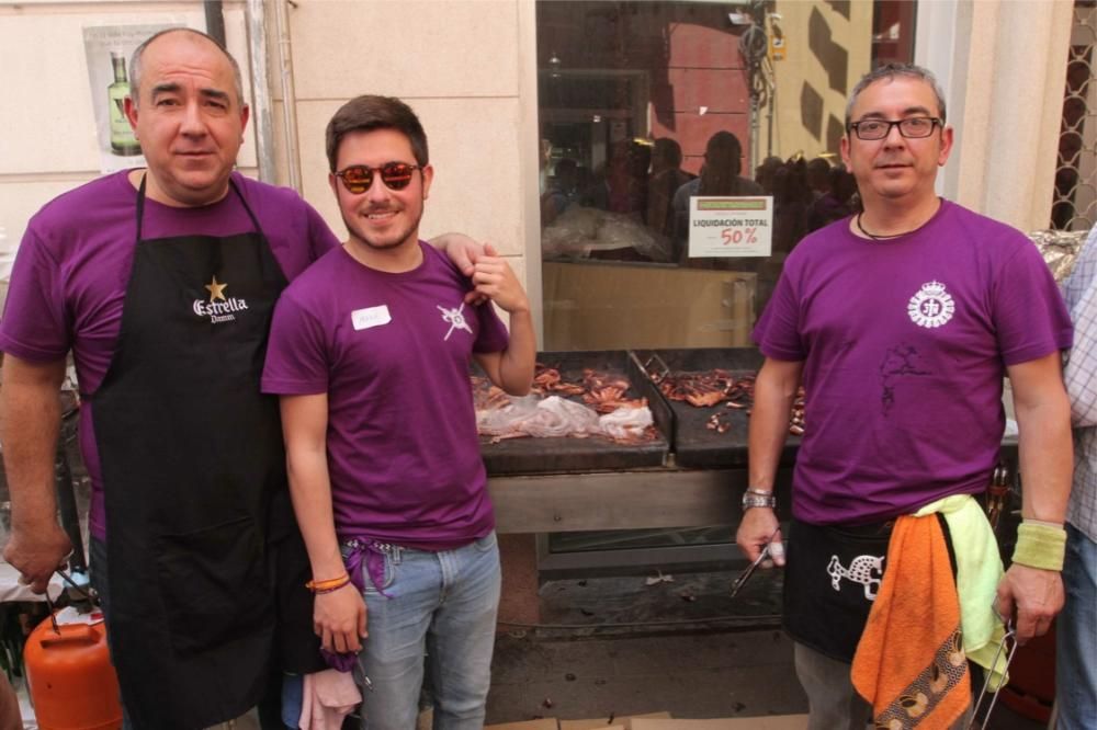 Gran ambiente en al Fiesta de las Cruces de Mayo en Cartagena