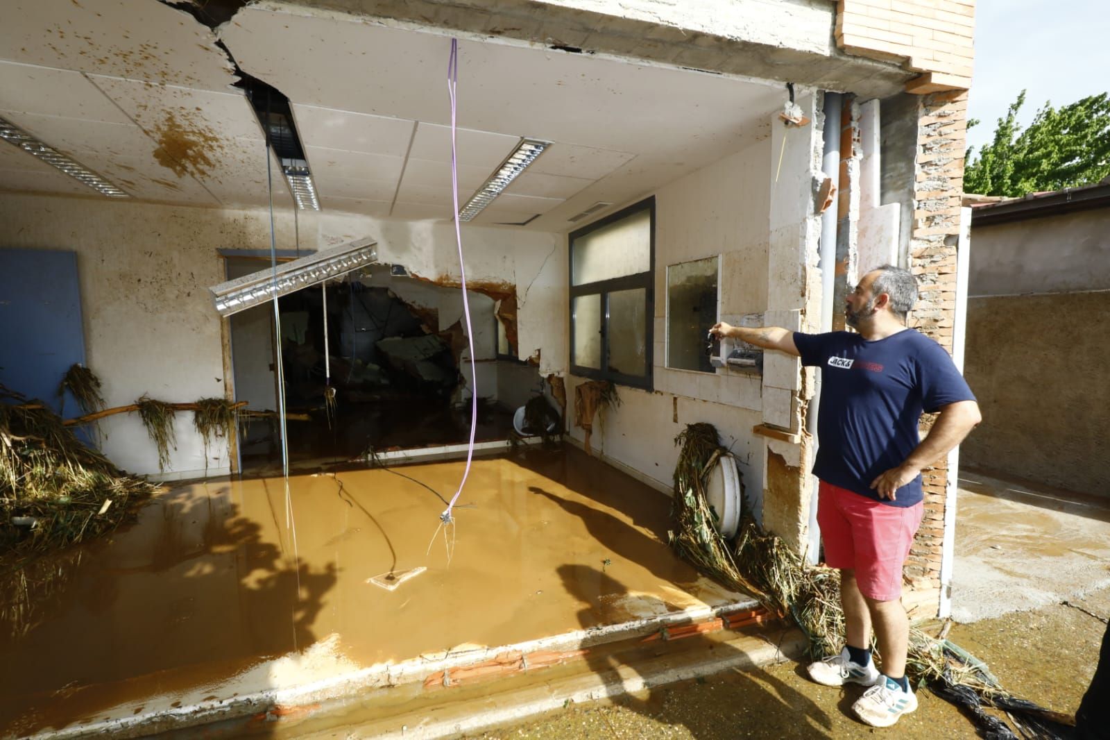 En imágenes | Así ha quedado Azuara tras la fuerte tormenta que causó destrozos este viernes