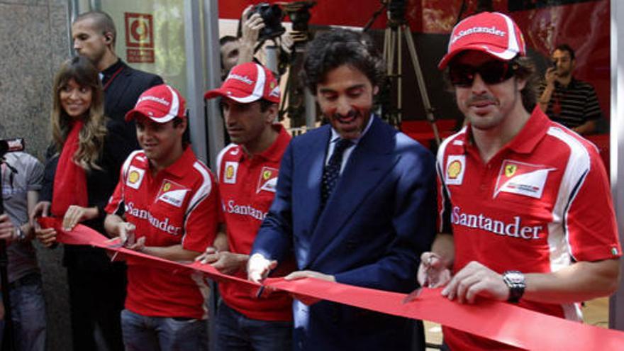 Fernando Alonso, Massa y Marc Gené en el acto de inauguración