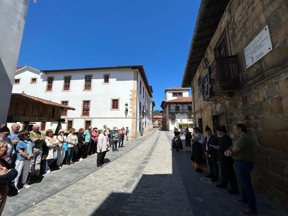 EN IMÁGENES: Homenaje en Villaviciosa a José Caveda y Nava
