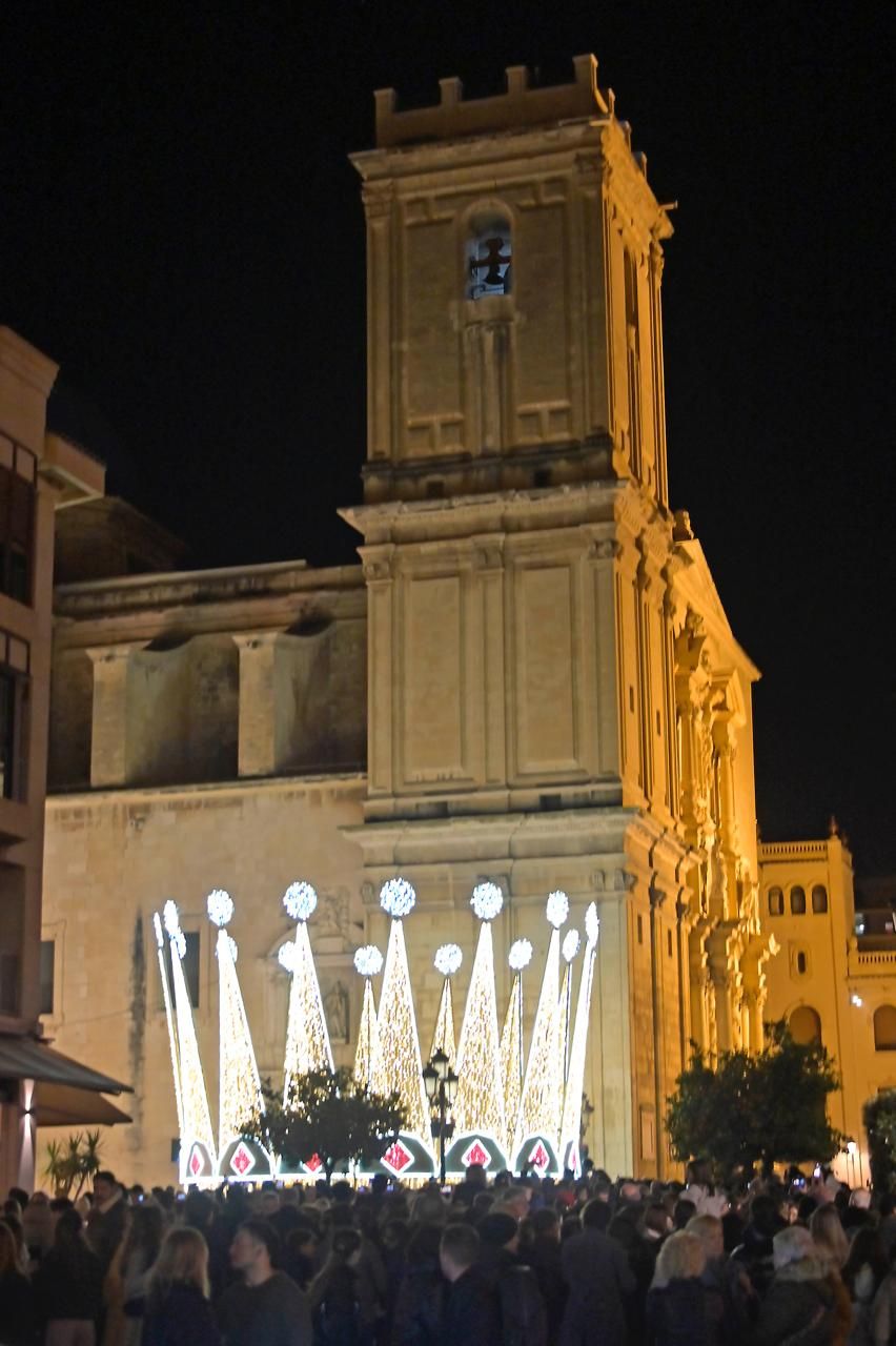 Elche se ilumina por Navidad