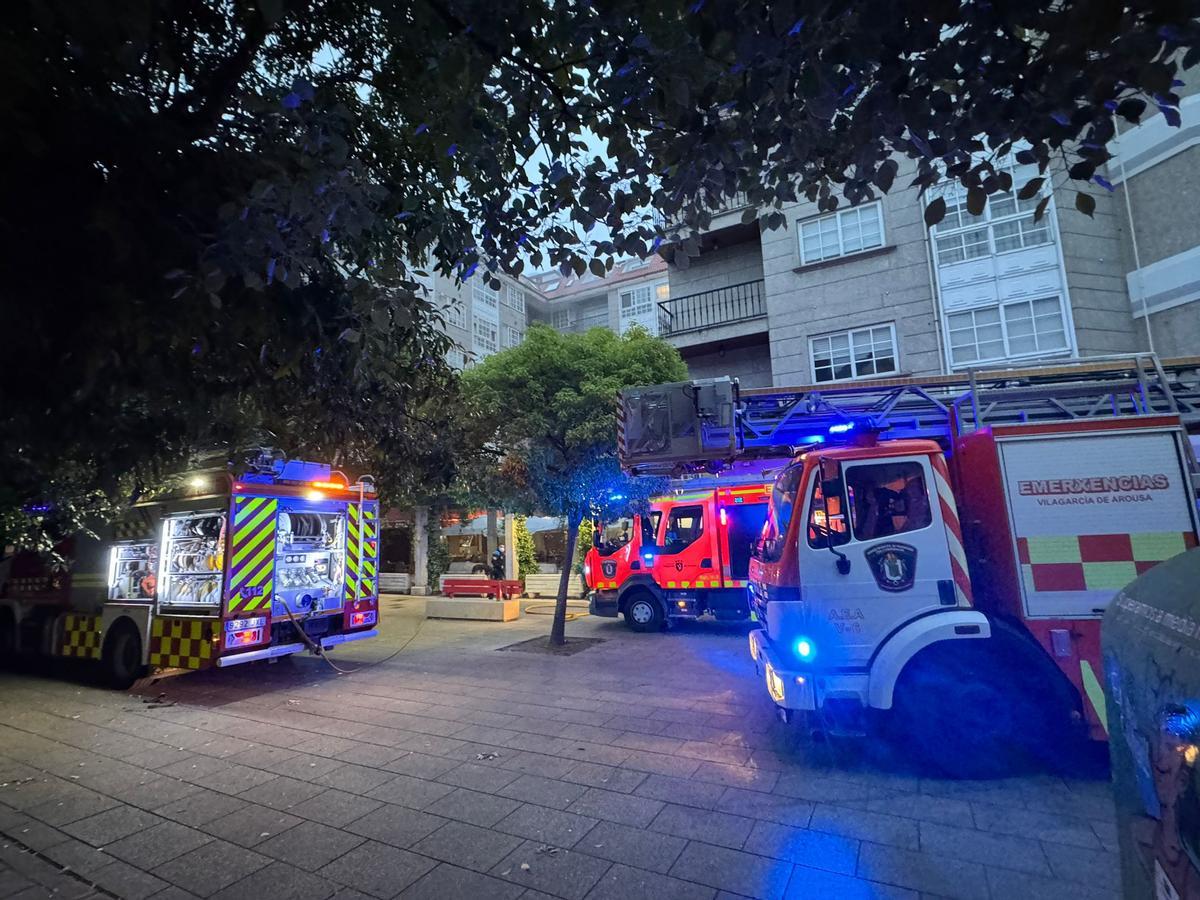 Alarma en Vilagarcía por un incendio en una pizzería Alarma en Vilagarcía por un incendio en una pizzería