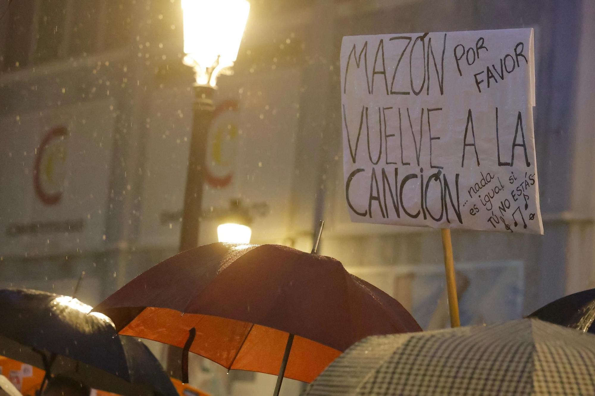 La cuarta manifestación contra Mazón por la gestión de la dana, en imágenes