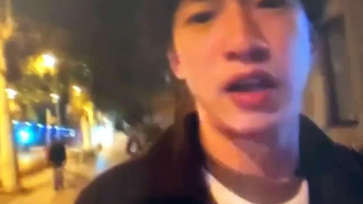 L'‘streamer’ japonès Hey Hey capta el moment en què és agredit amb la tècnica del matalleó a Barcelona