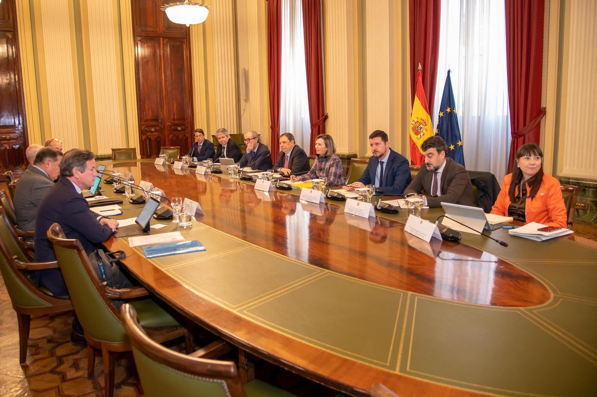 Reunión celebrada este lunes entre el Gobierno y las asociaciones del sector pesquero.