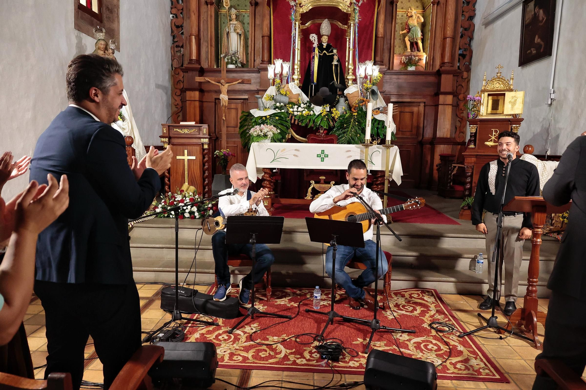 Iván Quintana, solista de Gofiones, pronuncia el pregón de la romería de San Benito