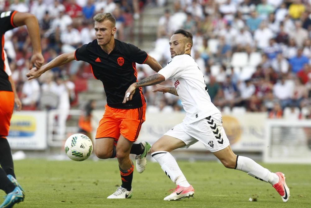 Albacete - Valencia Mestalla, en imágenes