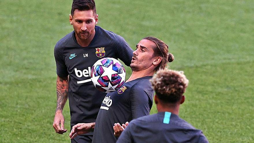 El Barcelona es va entrenar ahir a Da Luz a 24 hores d&#039;enfrontar-se al Bayern de Munic.