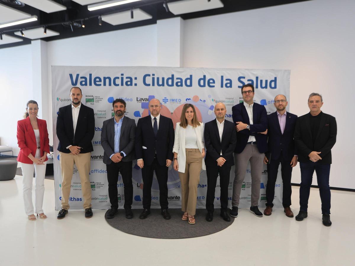 Silvia Tomás, José Luis Braulio, Víctor San Bartolomé, Francisco Ponce, Ángela Pérez, Gonzalo Salvador, Sergio Ruiz, Víctor Gracia y Javier Palau.
