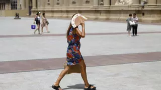 Las plazas de Zaragoza, al rojo vivo durante la ola de calor